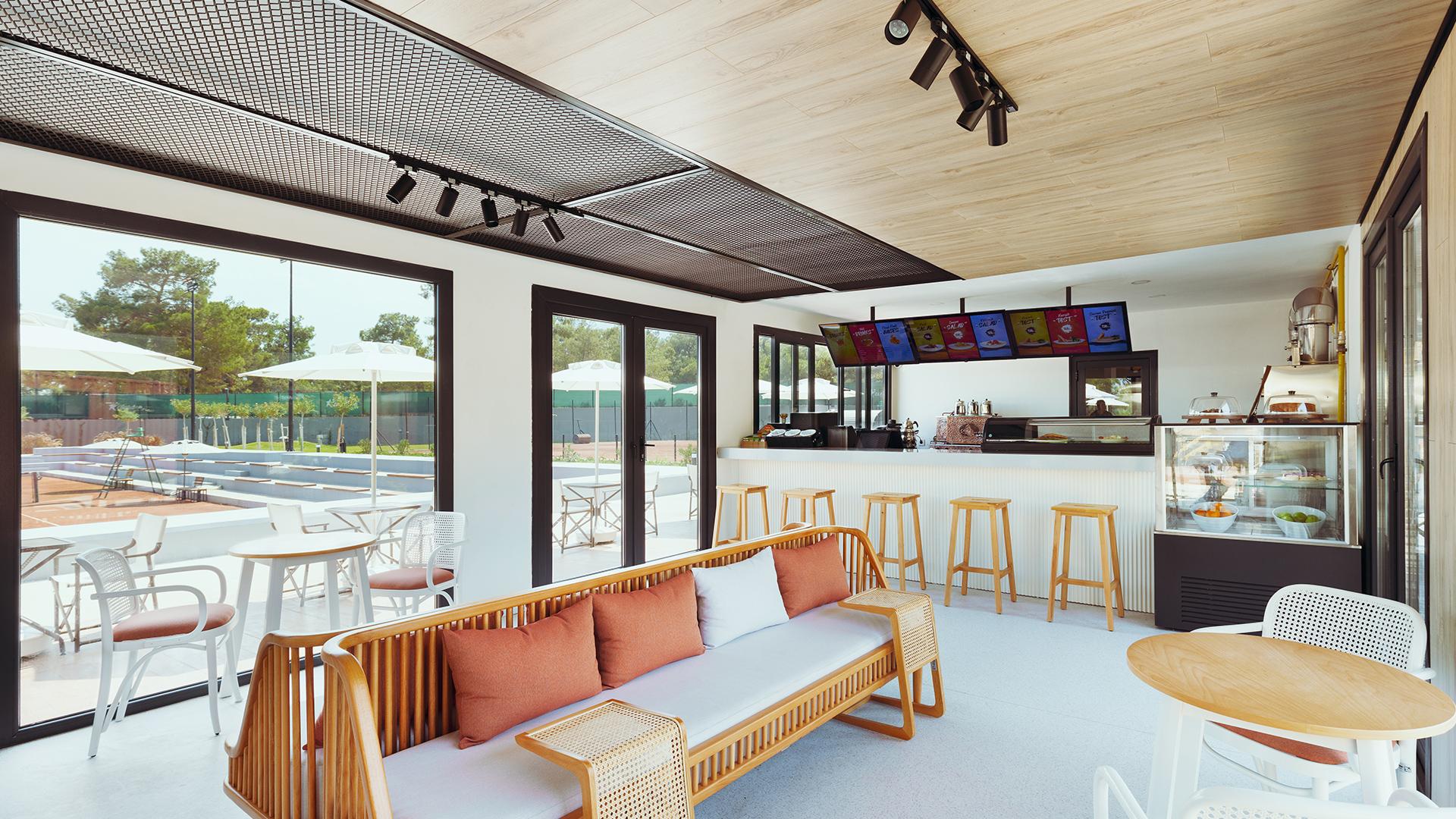 Corendon Club Cafe